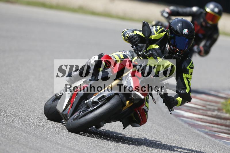 /27 12.06.2025 Ducati Schweiz Trackday Warmup  ADR/blau-bleu/ohne